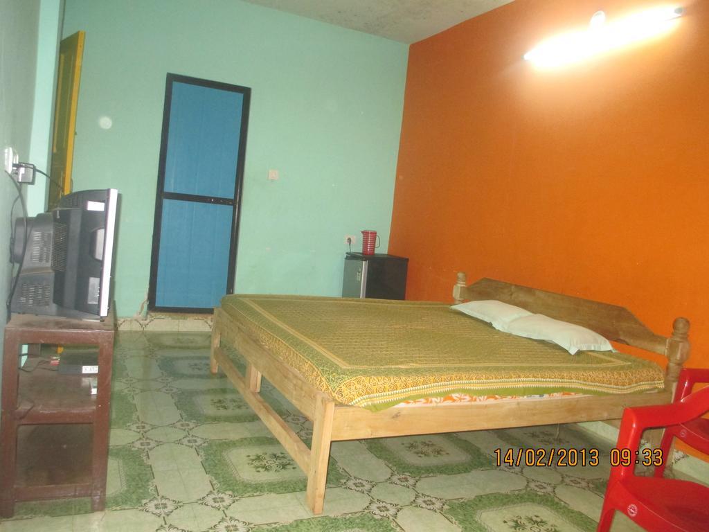 Subhash Guest House Baga Ruang foto
