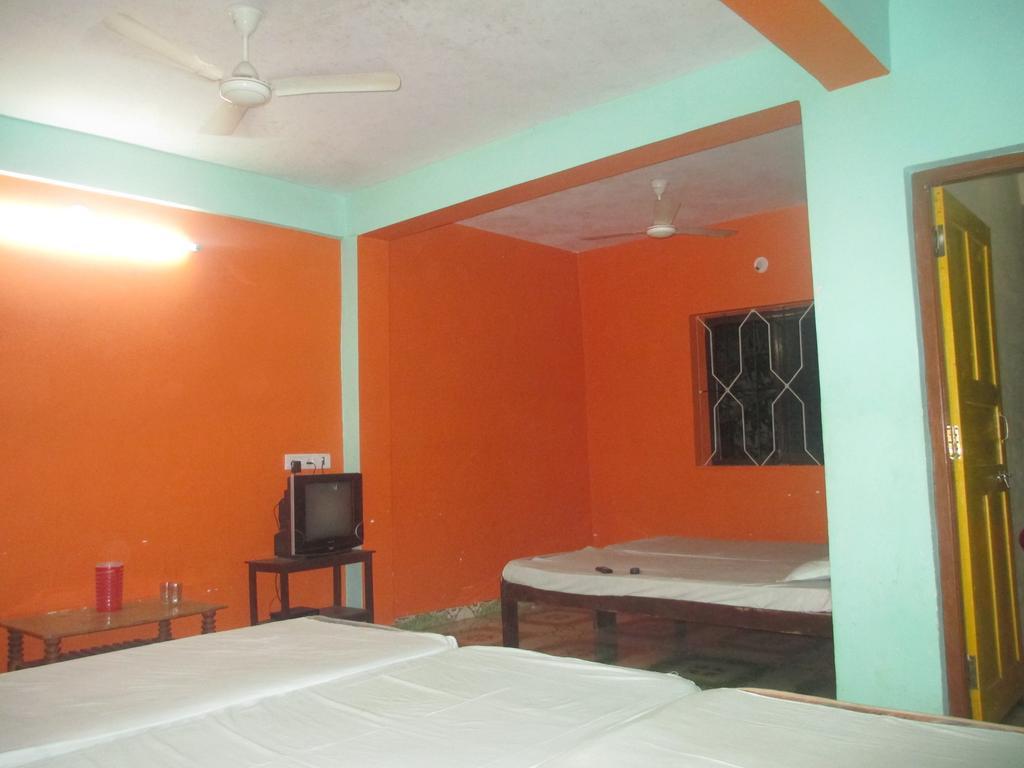 Subhash Guest House Baga Bagian luar foto